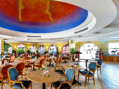 restaurant - hotel marbella resort - sharjah, united arab emirates