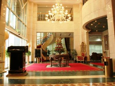 lobby - hotel nejoum al emarate - sharjah, united arab emirates