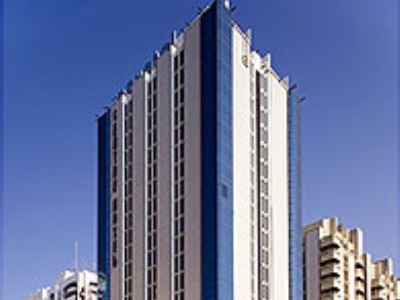 exterior view - hotel novel city center - abu dhabi, united arab emirates