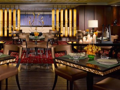 restaurant - hotel dusit thani - abu dhabi, united arab emirates