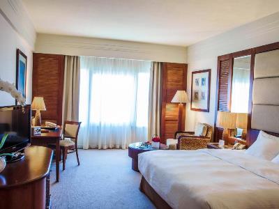 bedroom - hotel danat jebel dhanna resort - abu dhabi, united arab emirates