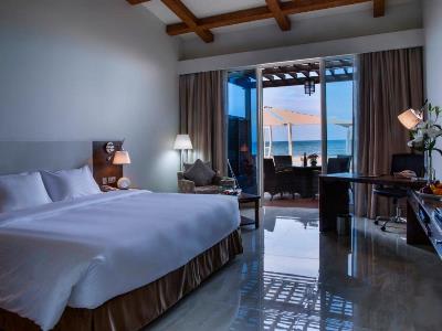 bedroom 1 - hotel danat jebel dhanna resort - abu dhabi, united arab emirates