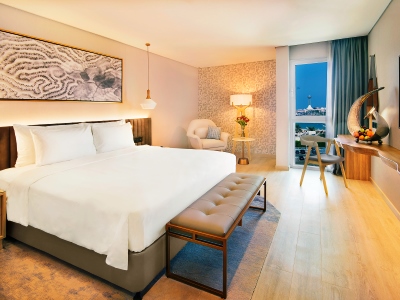 bedroom 8 - hotel radisson blu corniche - abu dhabi, united arab emirates