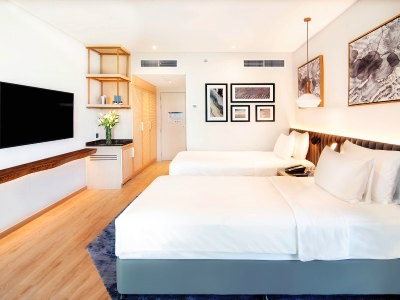bedroom - hotel radisson blu corniche - abu dhabi, united arab emirates