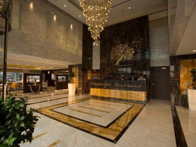 lobby - hotel jannah burj al sarab - abu dhabi, united arab emirates