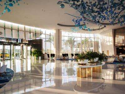 lobby - hotel jumeirah at saadiyat island resort - abu dhabi, united arab emirates