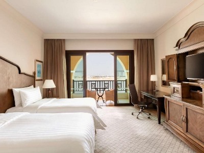 bedroom 2 - hotel shangri la qaryat al beri - abu dhabi, united arab emirates