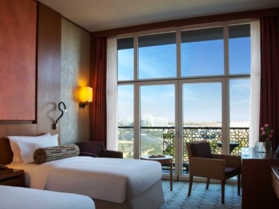 bedroom 1 - hotel yas island rotana - abu dhabi, united arab emirates