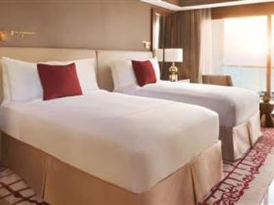 bedroom 1 - hotel fairmont ajman - ajman, united arab emirates