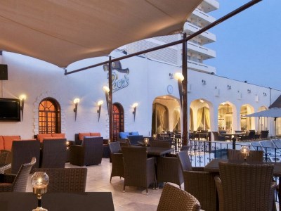restaurant 3 - hotel radisson blu al ain - al ain, united arab emirates