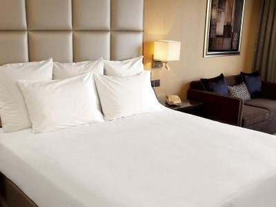 bedroom 4 - hotel radisson blu al ain - al ain, united arab emirates