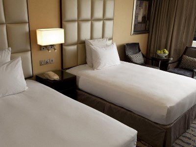 bedroom 5 - hotel radisson blu al ain - al ain, united arab emirates