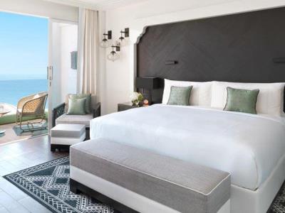 bedroom 1 - hotel fairmont fujairah beach resort - fujairah, united arab emirates