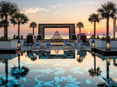 outdoor pool - hotel fairmont fujairah beach resort - fujairah, united arab emirates