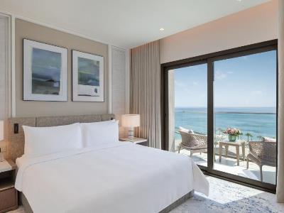 bedroom 1 - hotel address beach resort fujairah - fujairah, united arab emirates