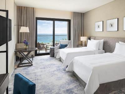 bedroom 4 - hotel address beach resort fujairah - fujairah, united arab emirates