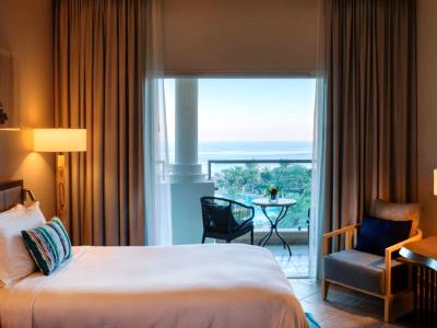 bedroom 3 - hotel fujairah rotana resort and spa - fujairah, united arab emirates