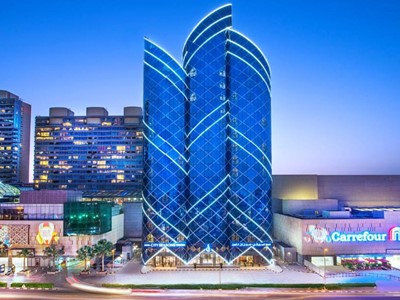 exterior view - hotel city seasons towers - dubai, united arab emirates