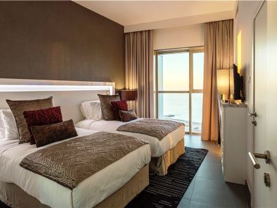 bedroom - hotel wyndham dubai marina - dubai, united arab emirates