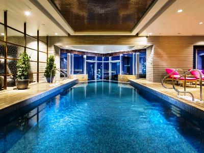 indoor pool - hotel shangri-la dubai - dubai, united arab emirates