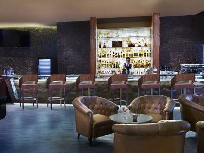 bar - hotel sofitel dubai the palm luxury apartments - dubai, united arab emirates