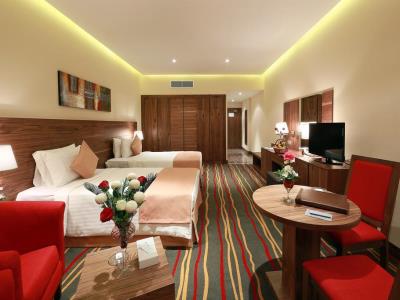 bedroom 1 - hotel al khaleej palace deira hotel - dubai, united arab emirates