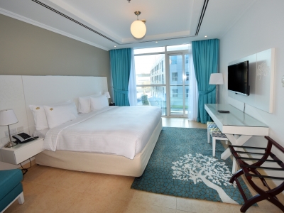 bedroom - hotel jannah marina hotel apartments - dubai, united arab emirates