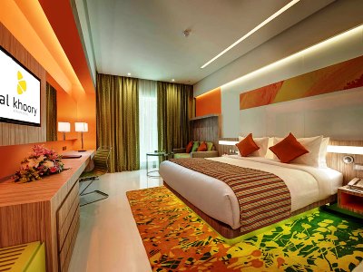 bedroom - hotel al khoory atrium - dubai, united arab emirates