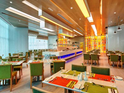 restaurant - hotel al khoory atrium - dubai, united arab emirates
