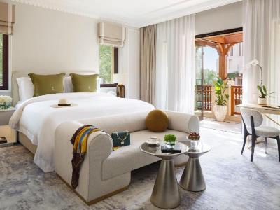 bedroom - hotel jumeirah dar al masyaf - dubai, united arab emirates