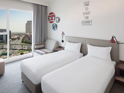bedroom 1 - hotel rove healthcare city - bur dubai - dubai, united arab emirates