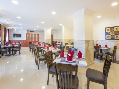 restaurant - hotel royal tulip - dubai, united arab emirates