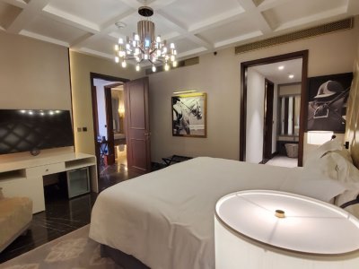 junior suite - hotel al habtoor polo resort - dubai, united arab emirates