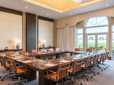 conference room - hotel al habtoor polo resort - dubai, united arab emirates