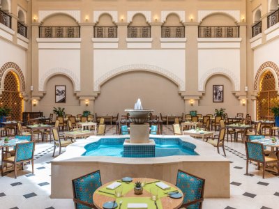 restaurant - hotel al habtoor polo resort - dubai, united arab emirates