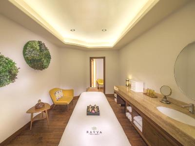 spa 2 - hotel retreat palm dubai mgallery by sofitel - dubai, united arab emirates