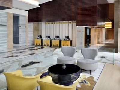 lobby - hotel crowne plaza dubai marina - dubai, united arab emirates