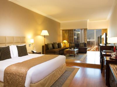 bedroom 1 - hotel crowne plaza dubai apartments - dubai, united arab emirates