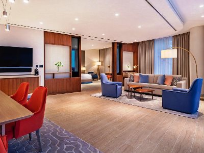 bedroom 1 - hotel ja lake view - dubai, united arab emirates