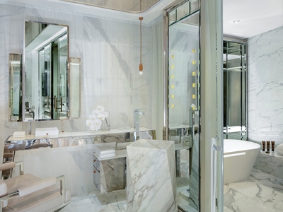 bathroom 2 - hotel paramount hotel dubai - dubai, united arab emirates