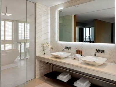bathroom 5 - hotel paramount hotel dubai - dubai, united arab emirates