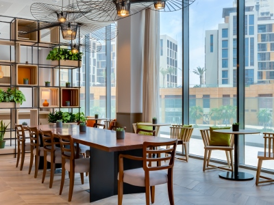 restaurant - hotel intercityhotel dubai jaddaf waterfront - dubai, united arab emirates
