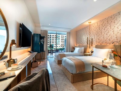 bedroom 1 - hotel five palm jumeirah - dubai, united arab emirates
