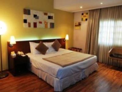 bedroom 3 - hotel ascot - dubai, united arab emirates