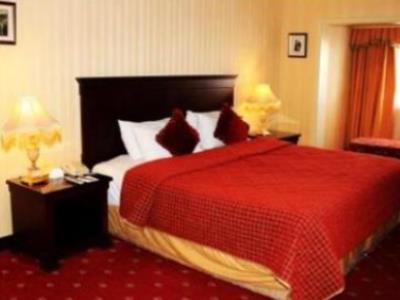 bedroom 4 - hotel ascot - dubai, united arab emirates