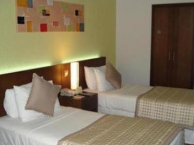 bedroom 5 - hotel ascot - dubai, united arab emirates