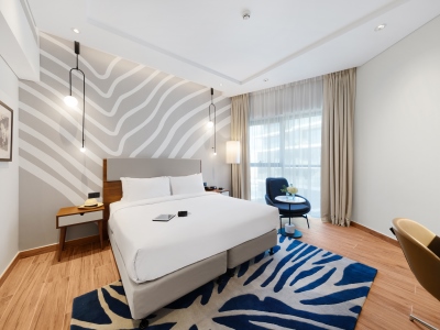 bedroom 1 - hotel adagio premium the palm - dubai, united arab emirates