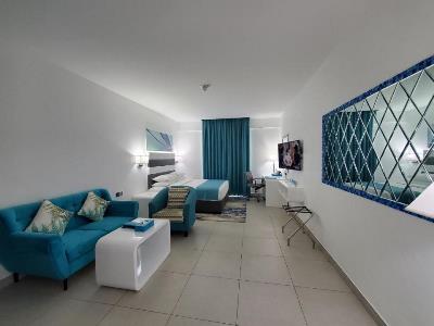bedroom - hotel city avenue al reqqa - dubai, united arab emirates