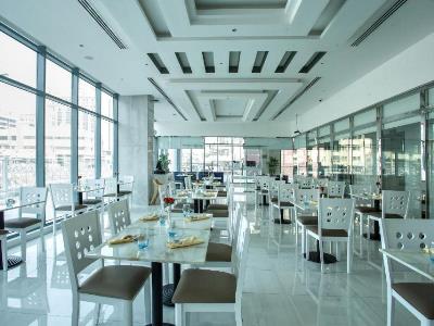 breakfast room 1 - hotel city avenue al reqqa - dubai, united arab emirates