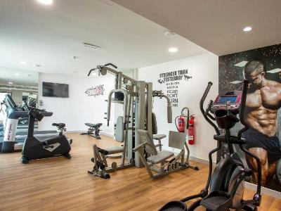 gym - hotel city avenue al reqqa - dubai, united arab emirates